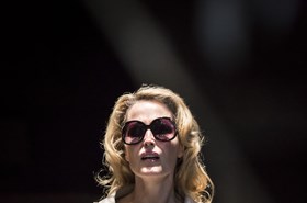 NTL 2025 A Streetcar Named Desire 01 Blanche DuBois (Gillian Anderson)
